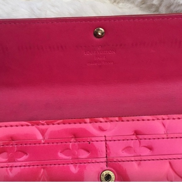 LOUIS VUITTON SARAH WALLET - no chain - Picture 9 of 15